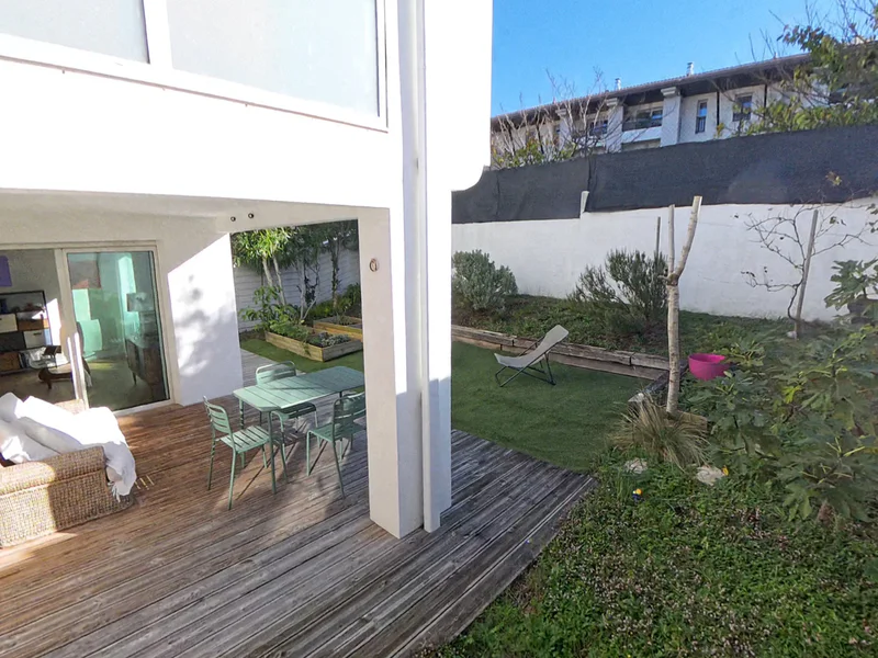 appartement T2 biarritz terrasse jardin golfstone immobilier.jpeg